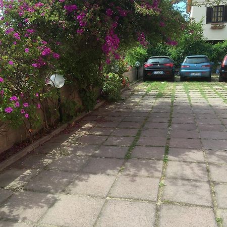 L'Aurora Viola Bed & Breakfast Carbonia Dış mekan fotoğraf