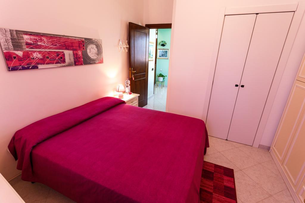 L'Aurora Viola Bed & Breakfast Carbonia Dış mekan fotoğraf