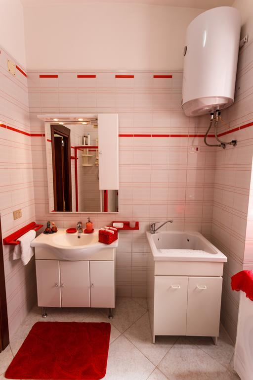 L'Aurora Viola Bed & Breakfast Carbonia Dış mekan fotoğraf