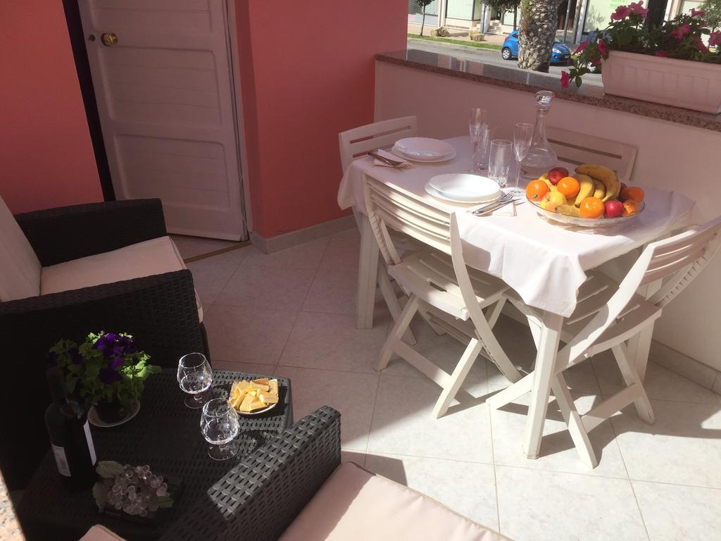 L'Aurora Viola Bed & Breakfast Carbonia Dış mekan fotoğraf