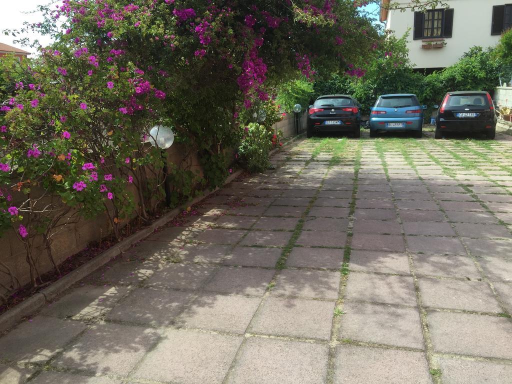 L'Aurora Viola Bed & Breakfast Carbonia Dış mekan fotoğraf