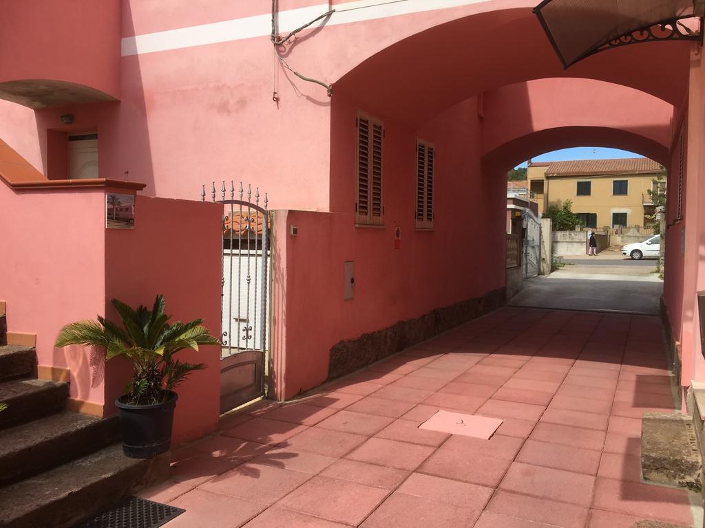 L'Aurora Viola Bed & Breakfast Carbonia Dış mekan fotoğraf