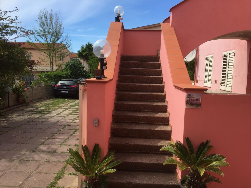 L'Aurora Viola Bed & Breakfast Carbonia Dış mekan fotoğraf