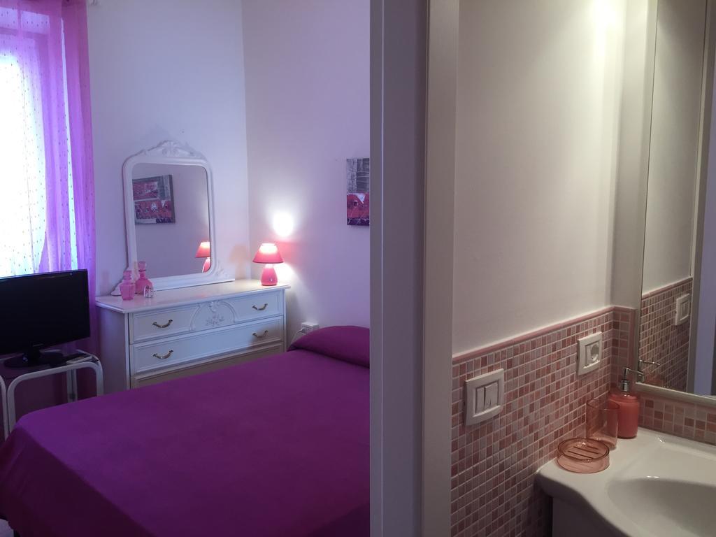 L'Aurora Viola Bed & Breakfast Carbonia Dış mekan fotoğraf