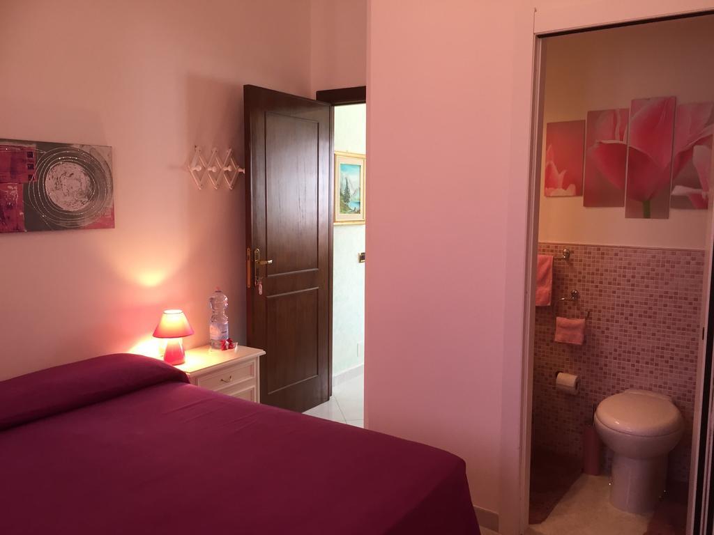 L'Aurora Viola Bed & Breakfast Carbonia Dış mekan fotoğraf